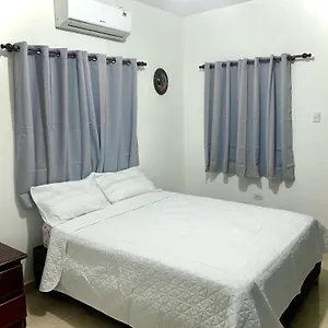  Сasa de vacaciones Casa Linda - 10 Mins From & Lagoon With Ac & Free Parking